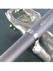 Stylo plume (F) Parker IM Writing Rituals, Gris dégradé et Chromé